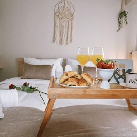 Cozy Apartment In The Heart Of Athens! Atenas Exterior foto